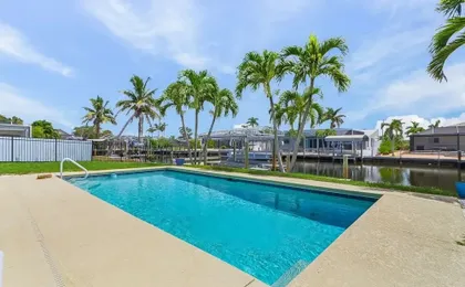 7 Dockside Dream: 3br/3ba Pool Home W/ Water Views! 3 Bedroom Home
