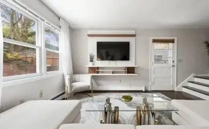 Upscale 3BR NY Home with Free Parking