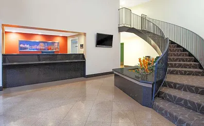 Travelodge Inn & Suites by Wyndham Anaheim on Disneyland Dr
