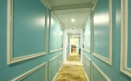 Jiuban Hotel (Jiuting Subway Station)