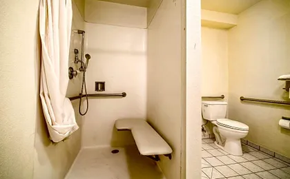 Regency Inn & Suites Downey