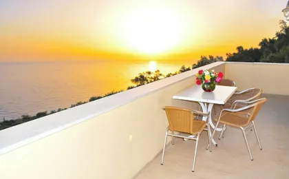Holiday Apartments Maria with Pool And Panorama View - Agios Gordios Beach