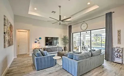 Sun-seekers Getaway: Lavish Cape Coral Villa