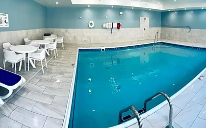 Holiday Inn Express And Suites Muskegon Grand Heaven By IHG