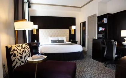 Hotel Blackhawk, Autograph Collection