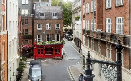 9 Hertford Street