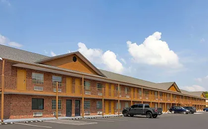 Super 8 by Wyndham Whites Creek/ Nashville NW Area