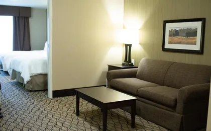 Holiday Inn Express Hotel & Suites Williston