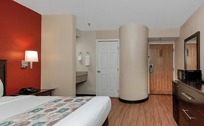 GreenTree Inn Houston IAH Airport