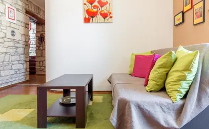 Dante Square Apartment