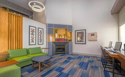 Holiday Inn Express Phoenix-Airport/University Drive By IHG