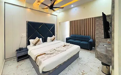 KashVi Hotels
