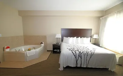 Bowman Inn and Suites
