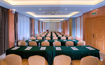 Vienna Hotel Shenzhen Hakkas Town