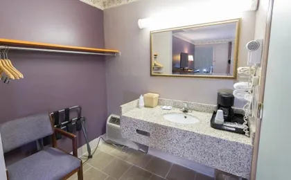 Budget Inn Express
