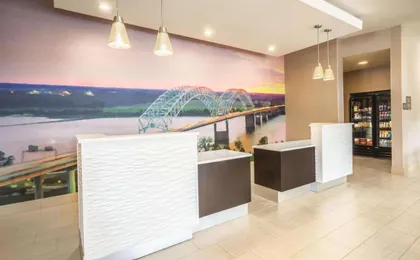 La Quinta Inn & Suites by Wyndham Memphis Downtown