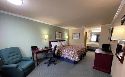 Americas Best Value Inn-Houston/Hobby Airport