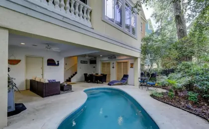 28 Corine Lane