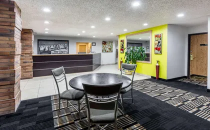 Super 8 by Wyndham Sapulpa/Tulsa Area