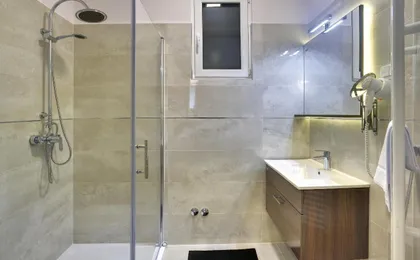 D&A Center Apartments with Free Parking