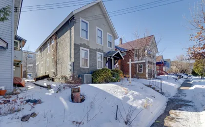 2 Mi to Downtown Minneapolis! Convenient Apt