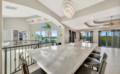 6B Waterfront Game Room Pool Hot Tub Dock
