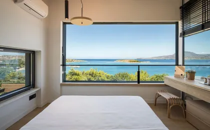 Openness. House by the Sea.