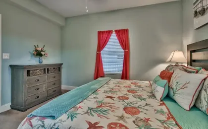 Laketown Wharf 335! 1 BD, 2 Bathroom with Amazing Amenities