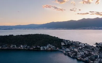 Muhaitingfeng·Banshan Seaview Hotel (Dali Jinsuo Island Branch)