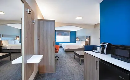 Holiday Inn Express Hotel & Suites Defiance By IHG