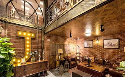 James Joyce Coffetel Beijing Guomao Sihui East Metro Station