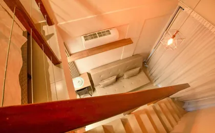 Sunny Hall by AFT