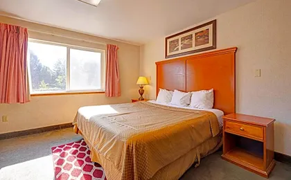 Capital O Stevenson Inn Riverside