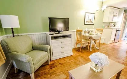 Holly Tree Resort
