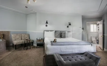 Hounds Tooth Inn