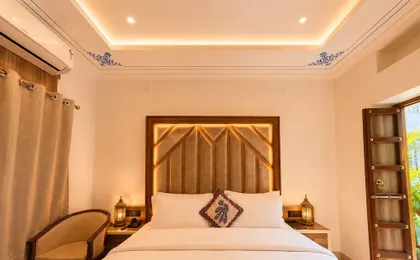 Amoraya — a Lake View Heritage Haveli (Old City Udaipur)