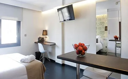 Barcelona Fifteen central Aparthotel