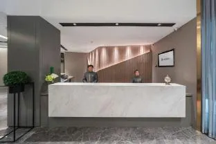 Home Inn Style Golden Chongqing Shapingba Railway Station Three Gorges Square