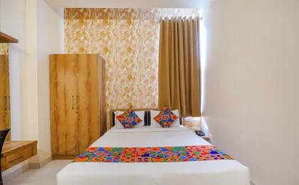 Fabhotel Grand Vista Inn
