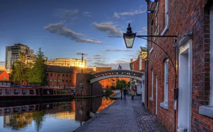 Tudors Esuites Birmingham Apartments with Gated Parking