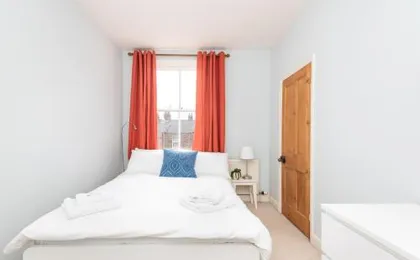 Charming Base for 5 Guests Near Bishy Rd in York - Pass the Keys