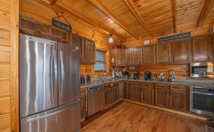 Picture Perfect- Seven Bedroom Cabin