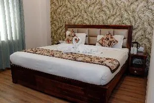 Hotel Grand Kukas Residency