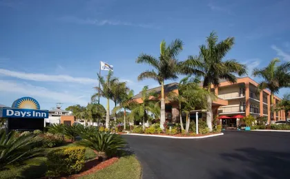 Days Inn by Wyndham Sarasota Bay