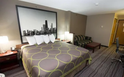 Super 8 by Wyndham Chicago O'hare Airport
