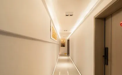 Pengyue Jiachen Homestay (Chaotianmen Square Hongyadong Branch)
