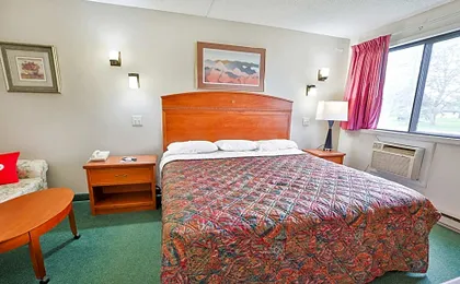 OYO Hotel Pipestone MN, Canterbury Park