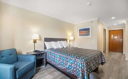 Surestay Hotel by Best Western Fontana