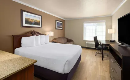 Ramada by Wyndham Moses Lake