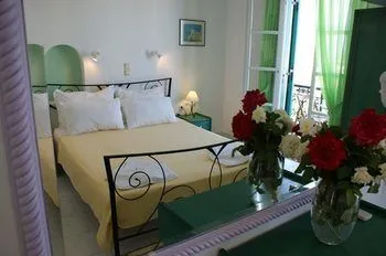 Annita's Village Hotel